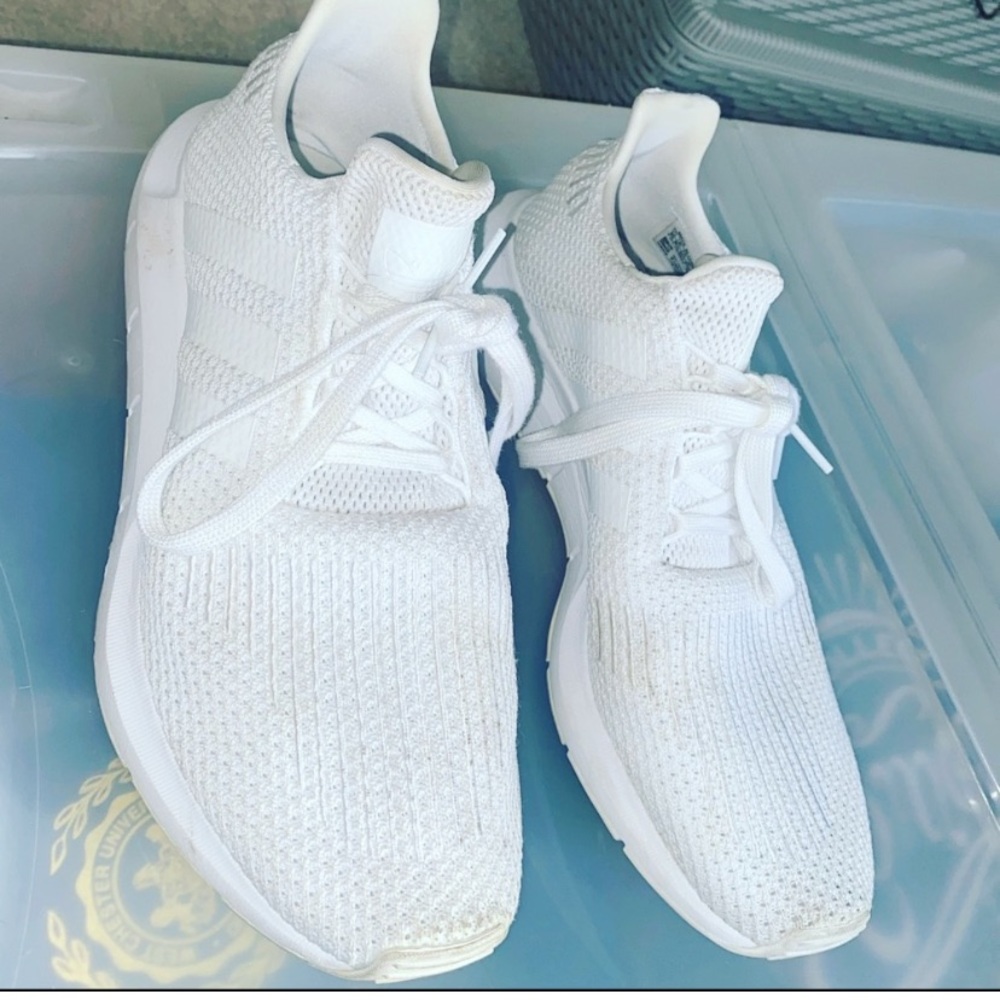 Adidas NMD R1’s